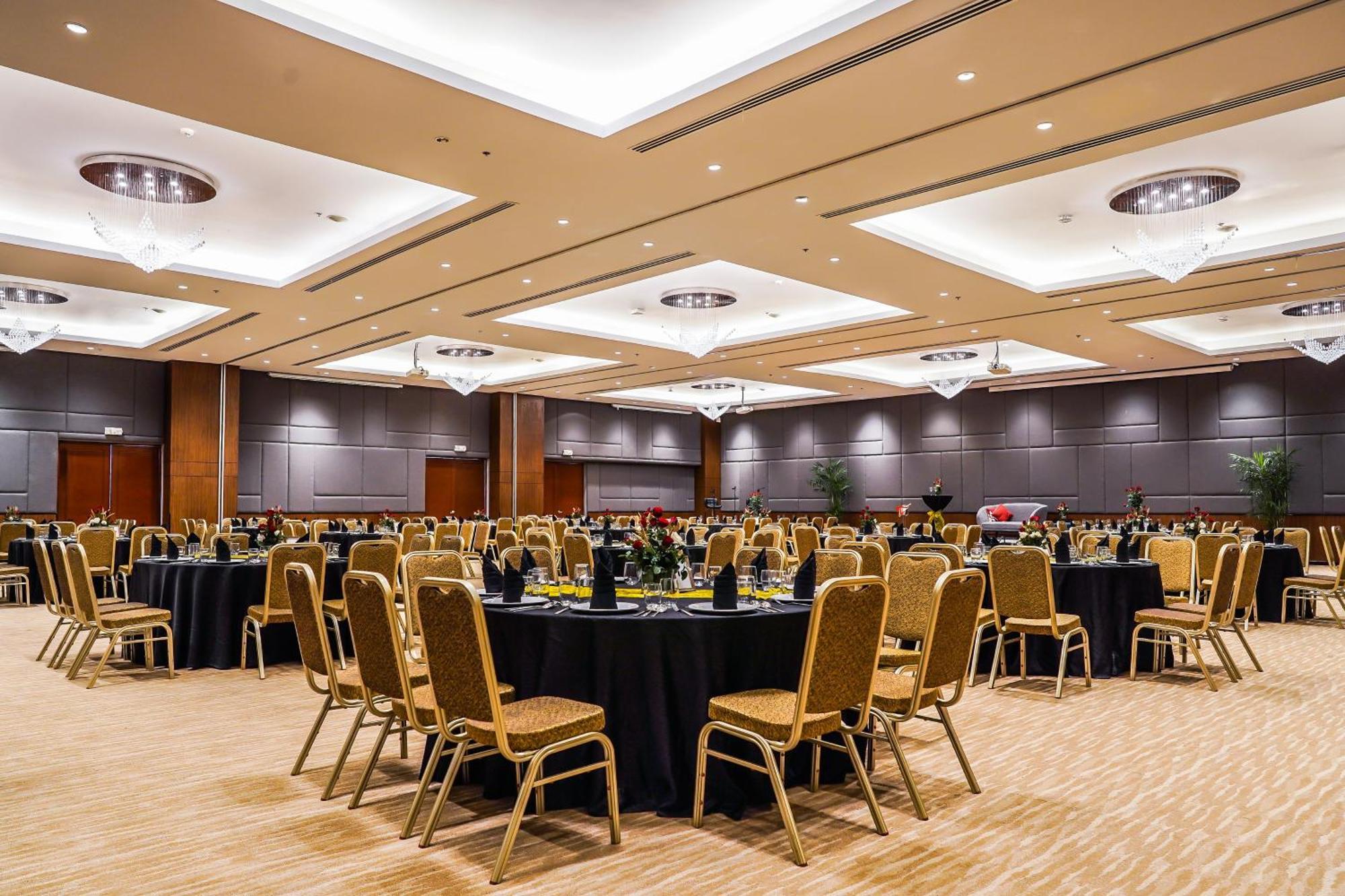 Summit Hotel Naga ภายนอก รูปภาพ